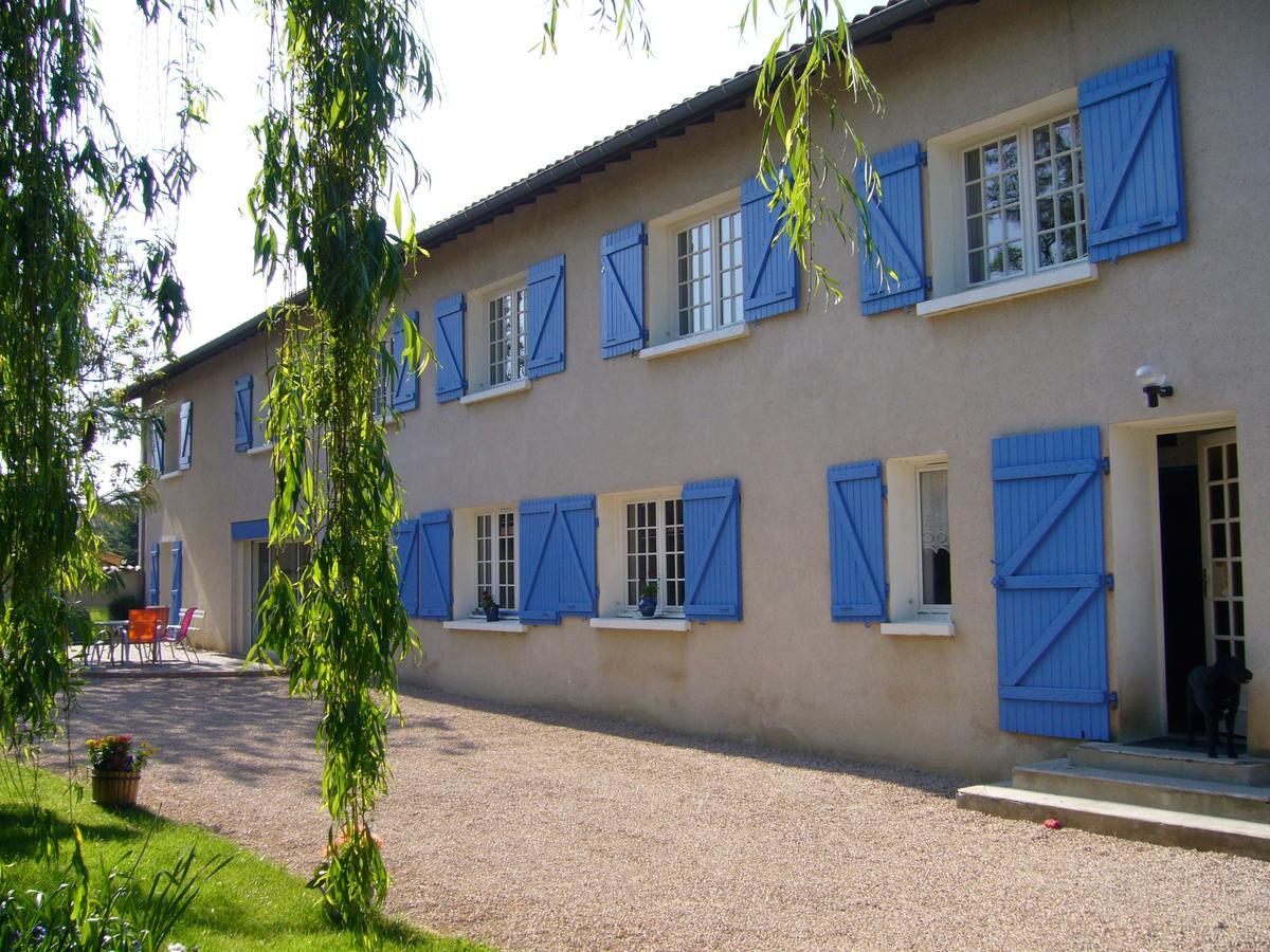 Bed and Breakfast Le Relais Du Grand Logis Civrieux Exteriér fotografie
